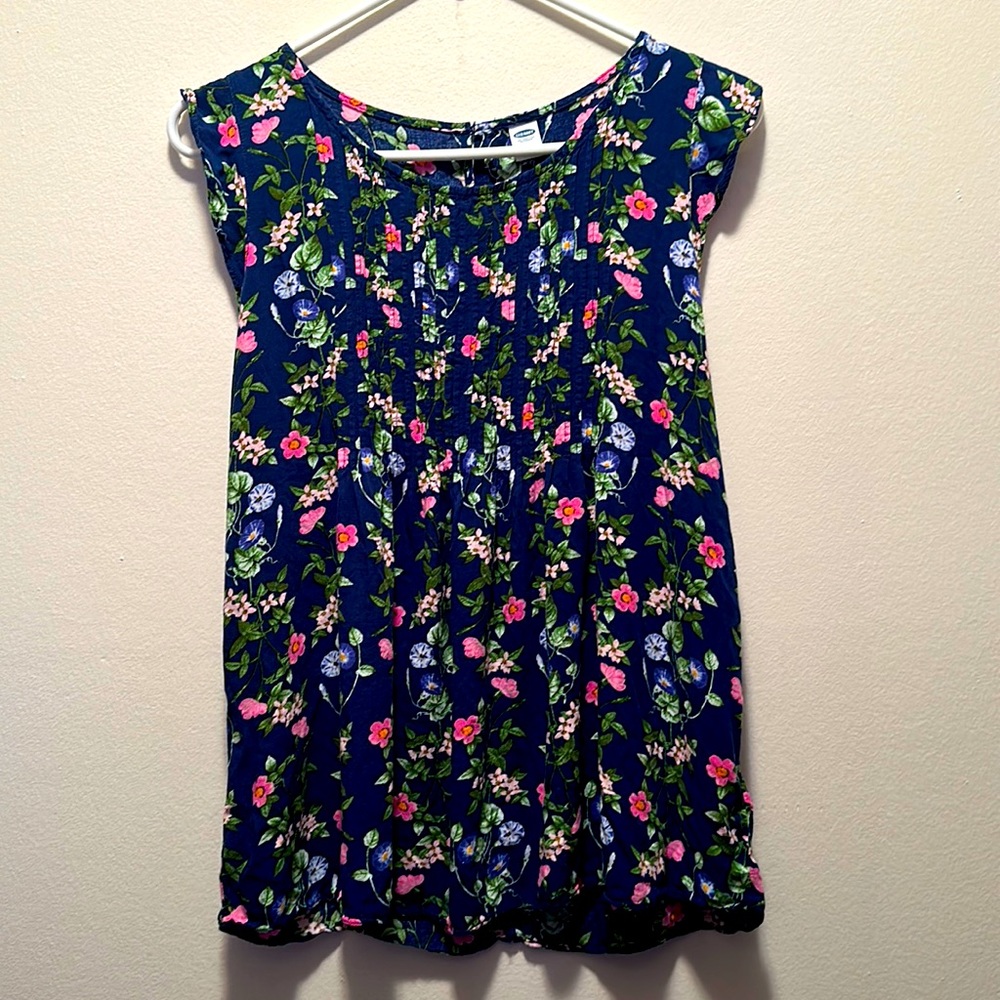 Old Navy Floral Top🌸